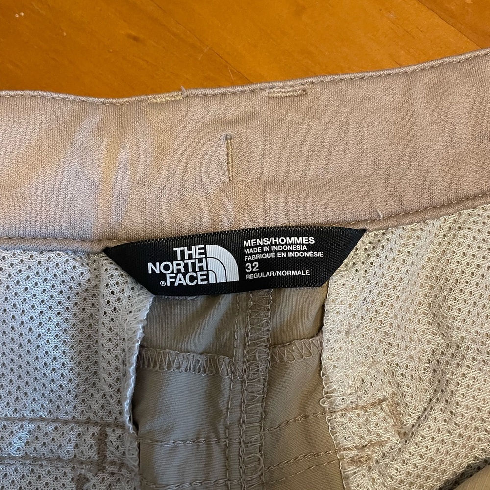 Men’s Khaki Size 32 North Face Shorts